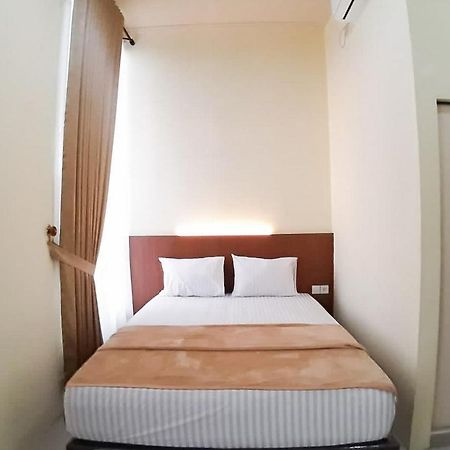 RedDoorz Syariah near Transmart Jambi 2 Hotel Paalmerah Bagian luar foto