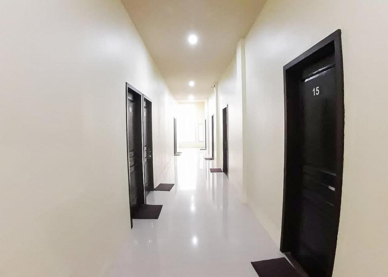 RedDoorz Syariah near Transmart Jambi 2 Hotel Paalmerah Bagian luar foto
